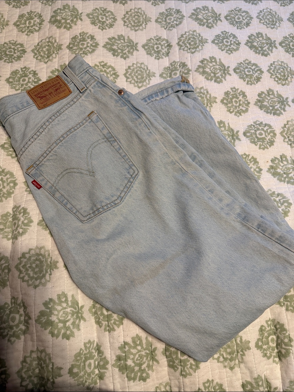 Levi's Light Blue Relaxed Women’s Jeans - 501